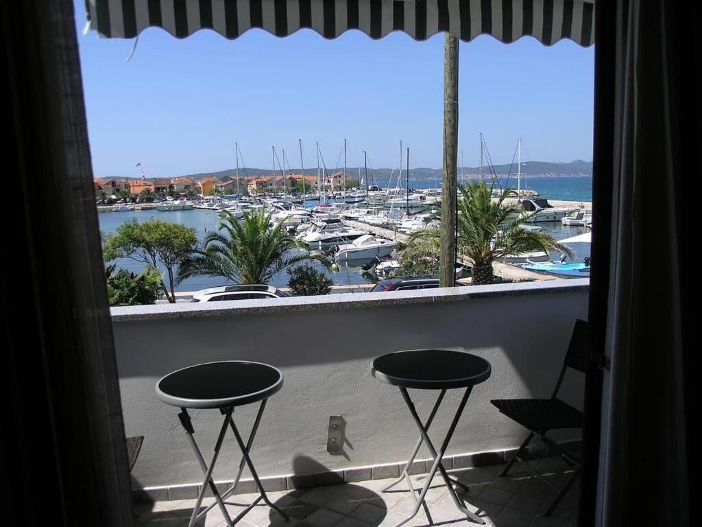 Apartments Ana Bibinje Exterior photo